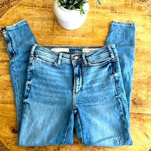 Light super soft high rise jeans
